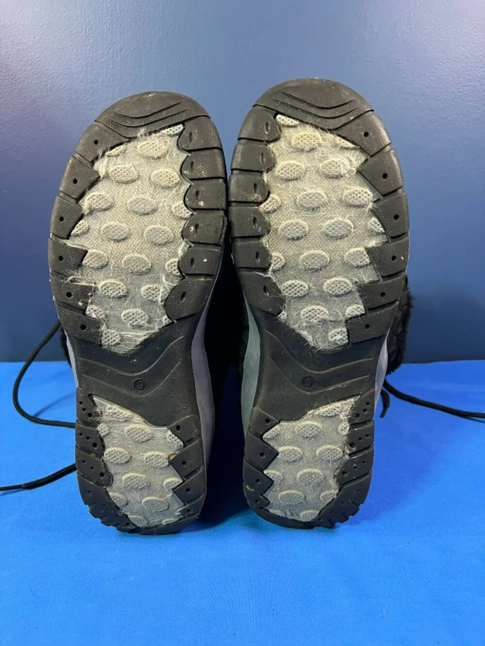 Share Itasca Women’s Snow Boots Size 9